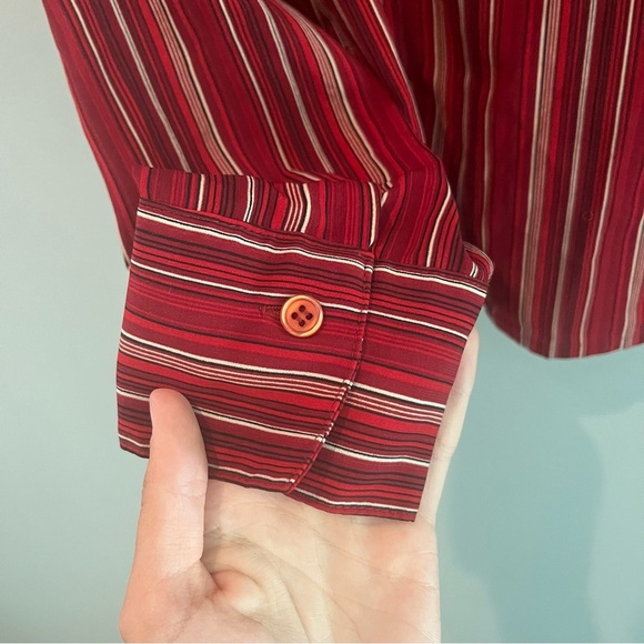 Dress Barn Blouse Red Striped Pattern Women’s Size Medium - Picture 6 of 6